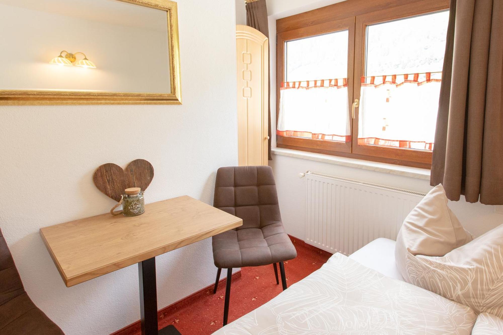Bed and Breakfast Haus Steinbock à Neustift im Stubaital Extérieur photo