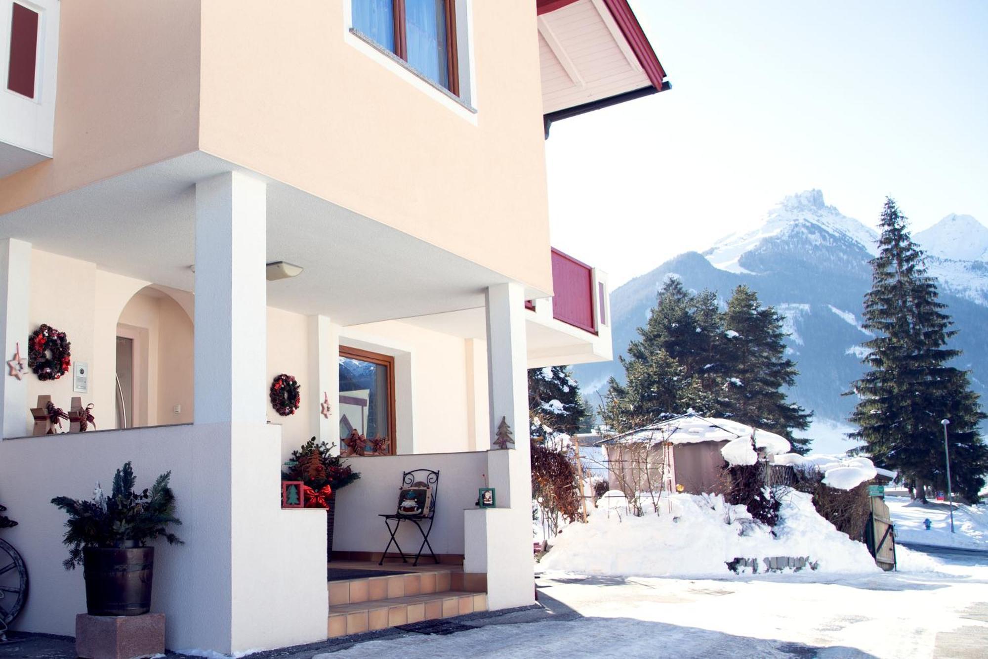 Bed and Breakfast Haus Steinbock à Neustift im Stubaital Extérieur photo